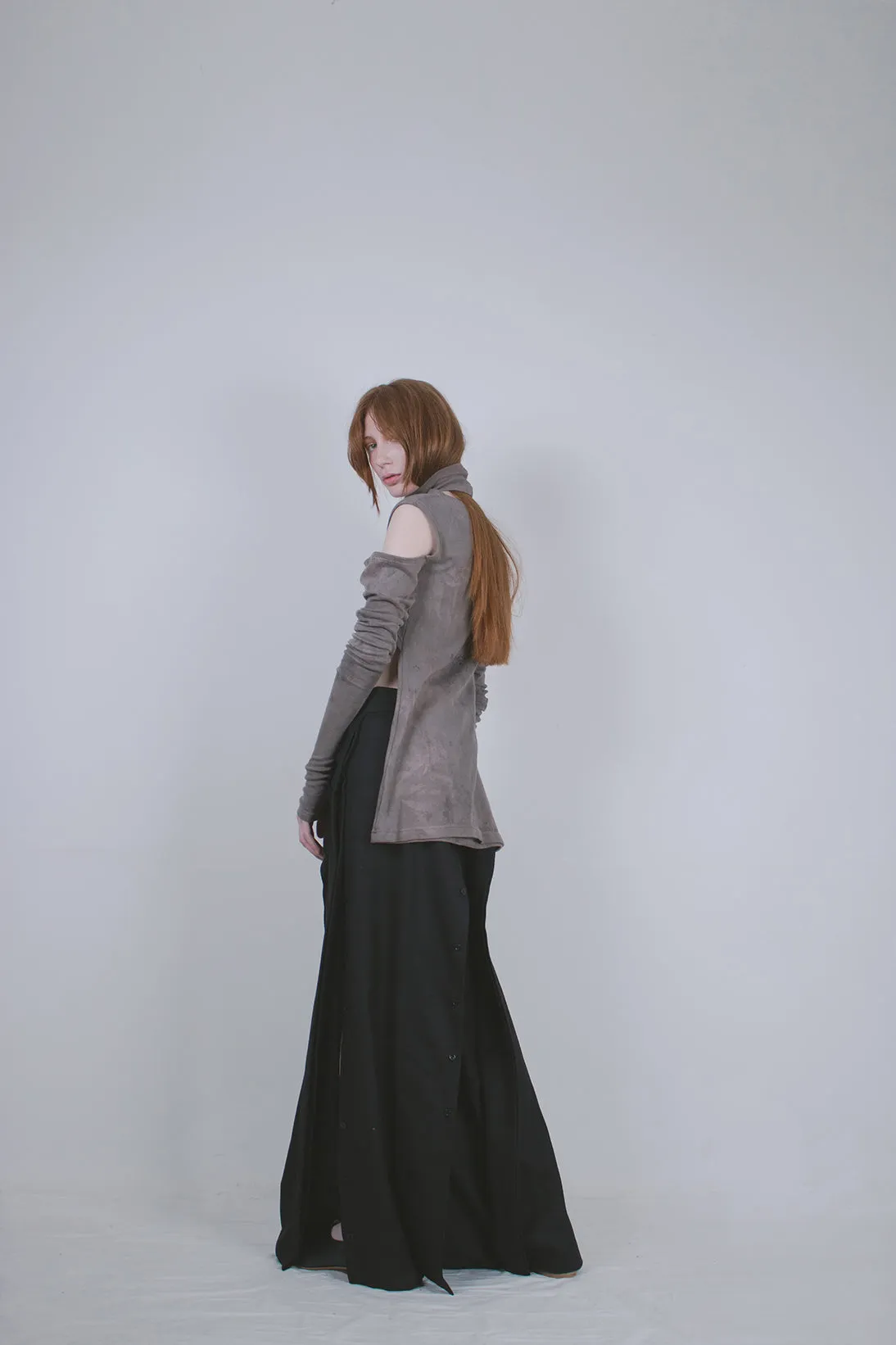 Copy of Naturally dyed circular-drape wool top