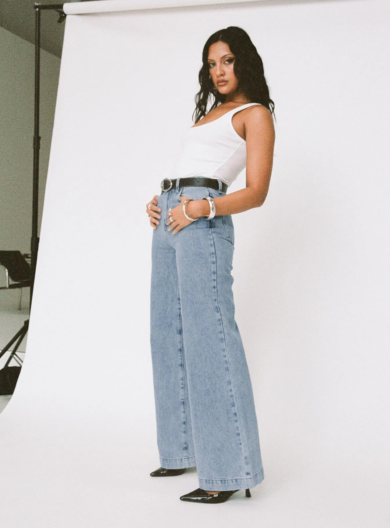 Goldie High Wide Jean Light Wash