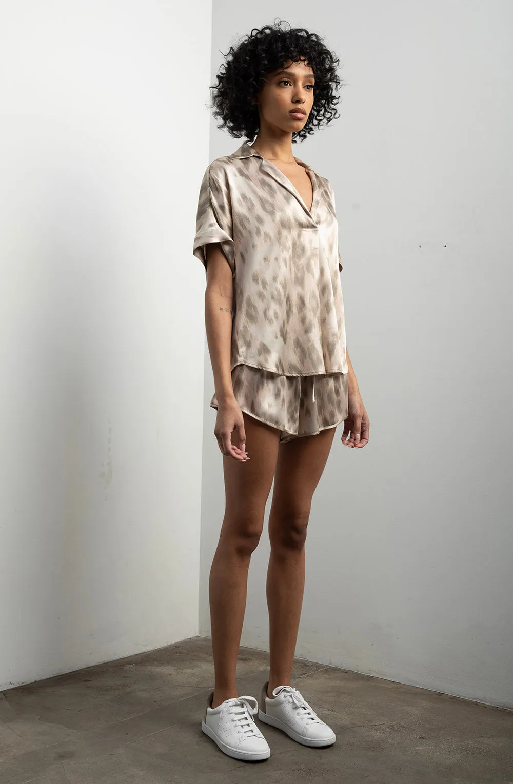 Short Sleeve Blouse   Nude Kitty